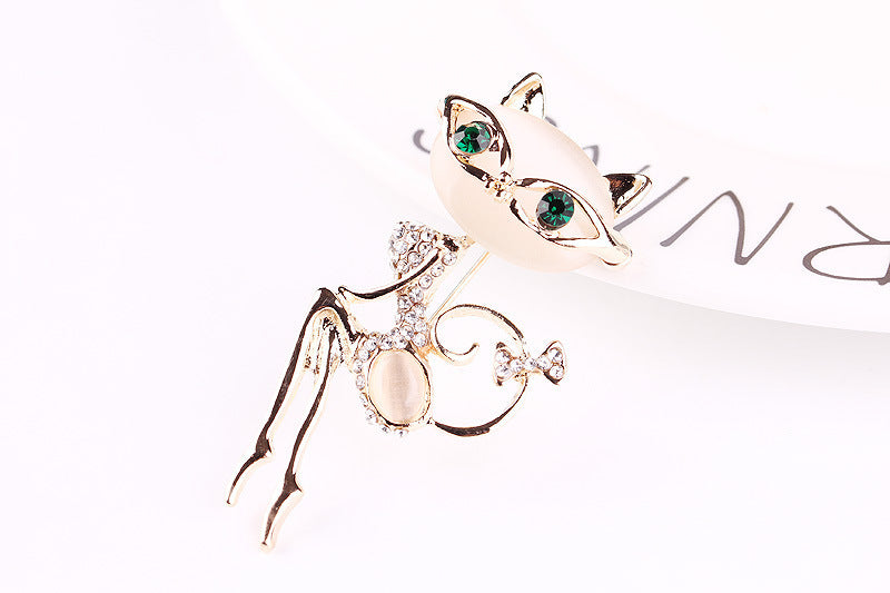 Cat Silver Brooches Rhinestone Jewelry - Paw and Claw Jewelry