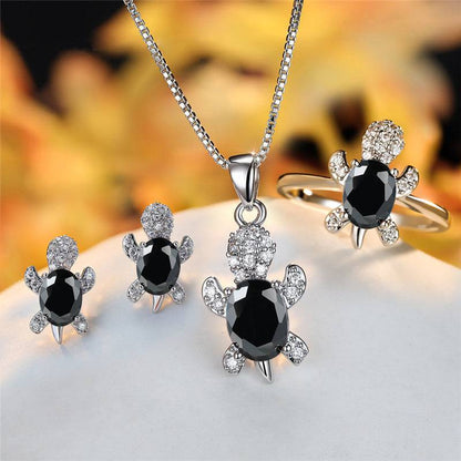 A black turtle jewelry set 